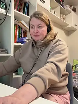 Amelia-Diamond online show from December 18, 8:31 am