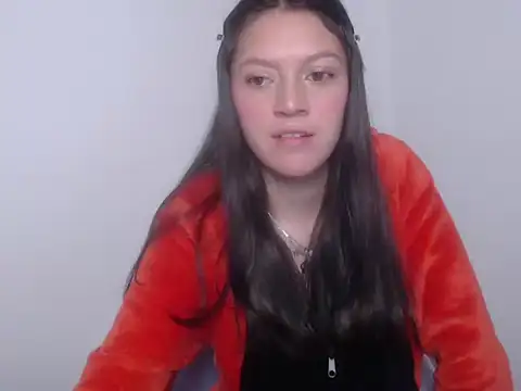 Snapshot of cinna_girl chatting on October 20, 4:02 am cinna girl online show from October 20, 4:02 am