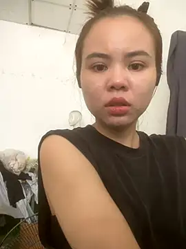 Snapshot of -Hollyy- chatting on October 19, 12:33 am -Hollyy- online show from October 19, 12:33 am