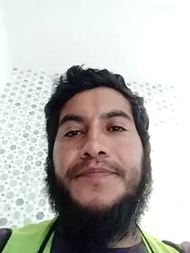 Snapshot of Travieso_21 chatting on October 20, 7:36 pm Travieso 21 online show from October 20, 7:36 pm