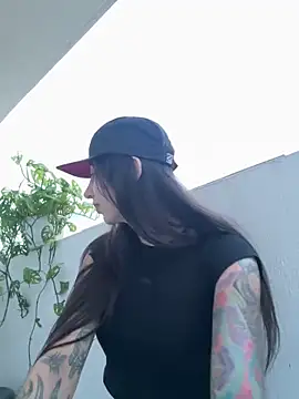 Snapshot of valeriahornier chatting on February 14, 11:12 pm valeriahornier online show from February 14, 11:12 pm