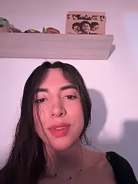 Snapshot of valeriahornier chatting on February 16, 3:46 am valeriahornier online show from February 16, 3:46 am