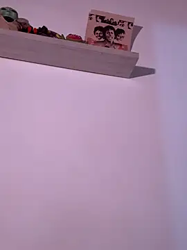 Snapshot of valeriahornier chatting on February 21, 2:01 am valeriahornier online show from February 21, 2:01 am