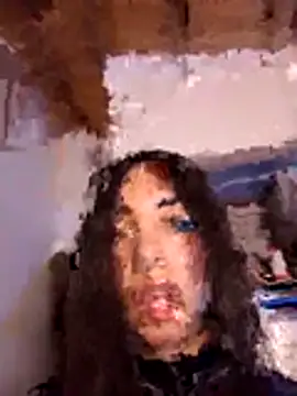 Snapshot of valeriahornier chatting on May 12, 2:52 am valeriahornier online show from May 12, 2:52 am