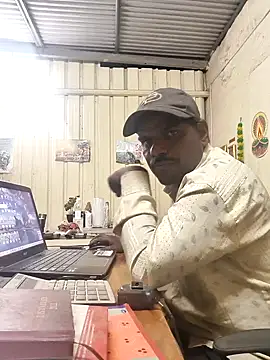 RNlov online show from February 18, 2:35 pm