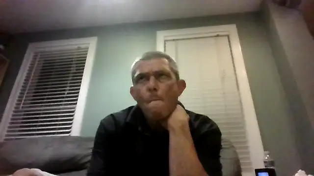 Snapshot of burby79 chatting on June 14, 3:19 am burby79 online show from June 14, 3:19 am