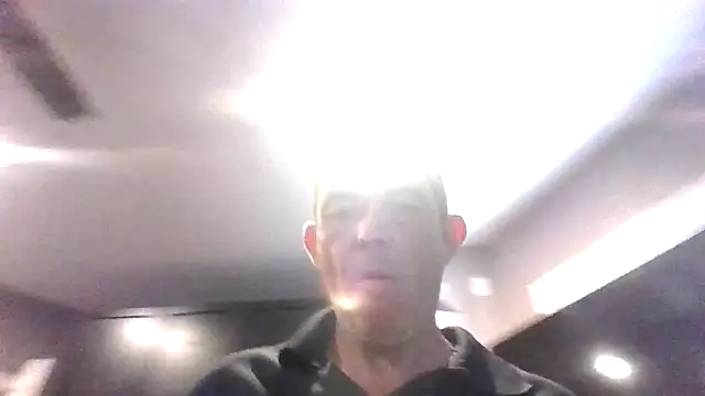 Snapshot of burby79 chatting on July 20, 11:40 pm burby79 online show from July 20, 11:40 pm