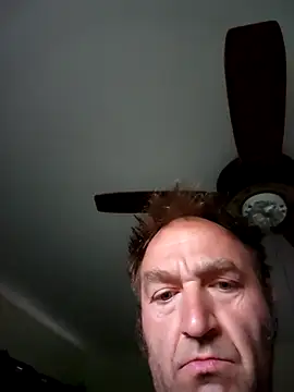Snapshot of Bobsagot chatting on April 20, 11:13 am Bobsagot online show from April 20, 11:13 am