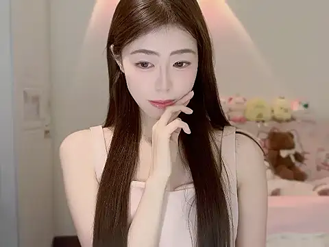 Onecutelittle online show from October 27, 6:06 am