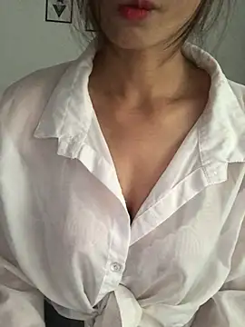 Snapshot of Kylie_beem chatting on July 12, 8:38 am Kylie beem online show from July 12, 8:38 am