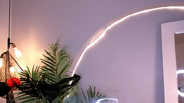 Juli Casanova online show from October 30, 1:23 pm