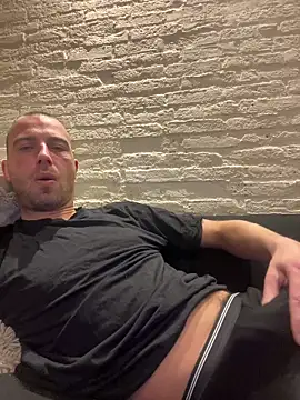 Rotteei1 online show from March 14, 7:25 am