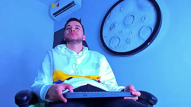 mike 257 online show from February 24, 11:52 am