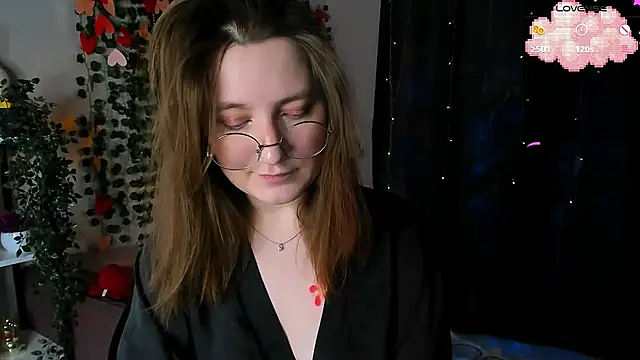 Snapshot of fairy_tara chatting on February 7, 10:02 pm fairy tara online show from February 7, 10:02 pm