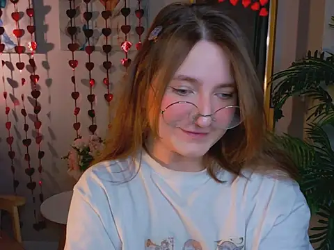 Snapshot of fairy_tara chatting on February 17, 9:54 pm fairy tara online show from February 17, 9:54 pm