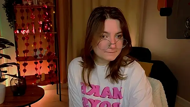 Snapshot of fairy_tara chatting on February 22, 9:35 pm fairy tara online show from February 22, 9:35 pm