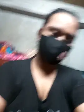 Snapshot of your_kitty-03 chatting on October 19, 5:35 pm your kitty-03 online show from October 19, 5:35 pm