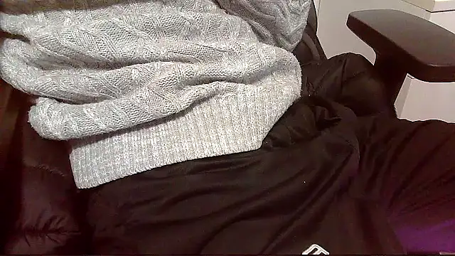 Snapshot of topg84 chatting on February 5, 5:50 pm topg84 online show from February 5, 5:50 pm