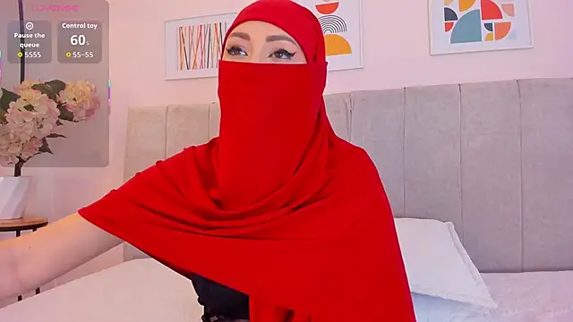 fatiima  online show from December 17, 7:20 pm