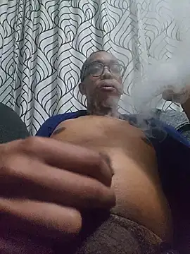 Snapshot of AlgeeBoksburg chatting on April 30, 6:47 pm AlgeeBoksburg online show from April 30, 6:47 pm