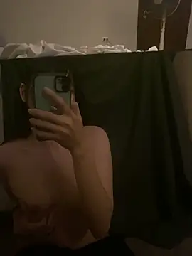 Snapshot of Mymydayne chatting on October 18, 9:15 pm Mymydayne online show from October 18, 9:15 pm