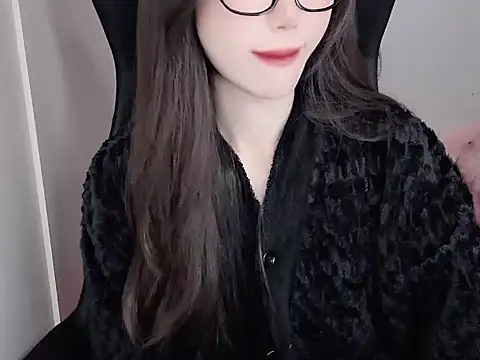 -Alicee- online show from November 19, 3:06 am