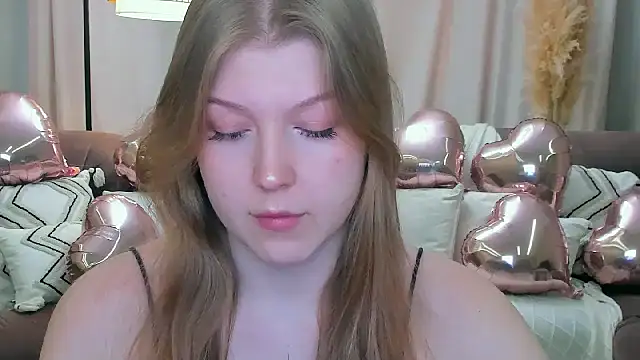 Stella Light online show from March 18, 4:15 am