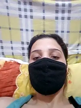 Snapshot of SandyAmr chatting on November 2, 7:44 am SandyAmr online show from November 2, 7:44 am