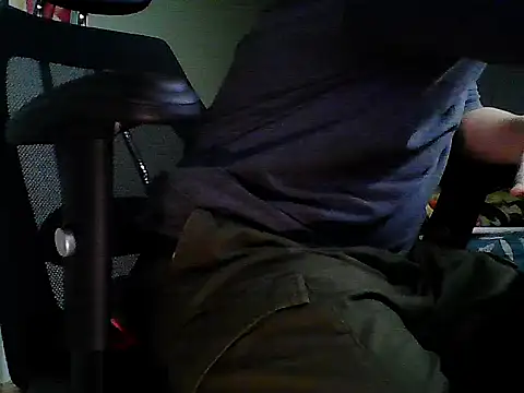 Snapshot of ChubOnTheInternet chatting on February 10, 2:54 pm ChubOnTheInternet online show from February 10, 2:54 pm