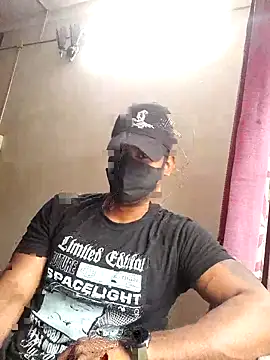 Snapshot of bindasbruno chatting on October 29, 7:54 am bindasbruno online show from October 29, 7:54 am