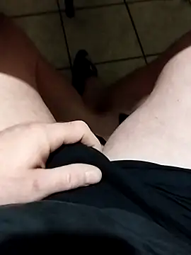 Cedric7653 online show from December 22, 2:19 am