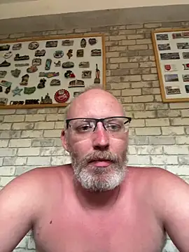 Snapshot of Cedric7653 chatting on May 28, 2:25 pm Cedric7653 online show from May 28, 2:25 pm