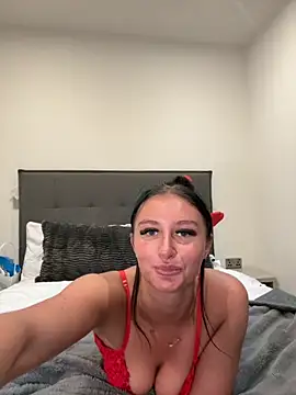 Snapshot of AlexandraLovex chatting on October 27, 11:31 pm AlexandraLovex online show from October 27, 11:31 pm