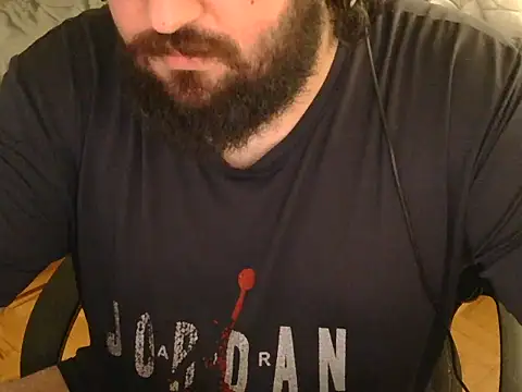 Snapshot of moneyman_11 chatting on July 23, 7:06 am moneyman 11 online show from July 23, 7:06 am