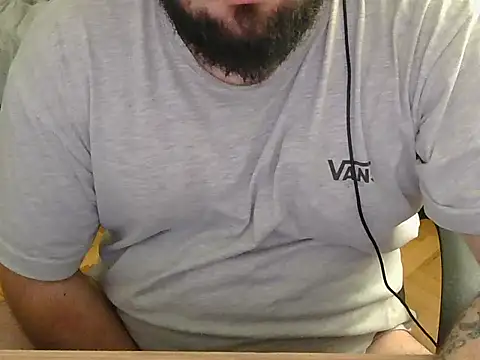 Snapshot of moneyman_11 chatting on July 24, 10:02 am moneyman 11 online show from July 24, 10:02 am