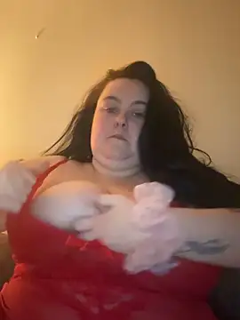 Maya 29x online show from April 4, 7:44 pm