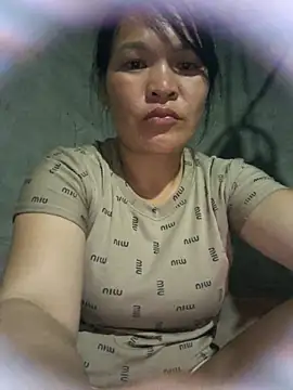 chipu06 online show from March 31, 12:05 pm