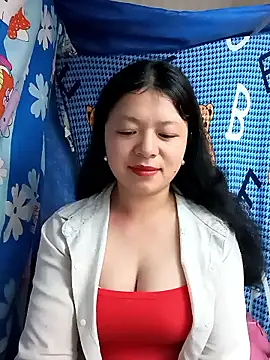 lisa-bae00 online show from February 15, 12:29 am