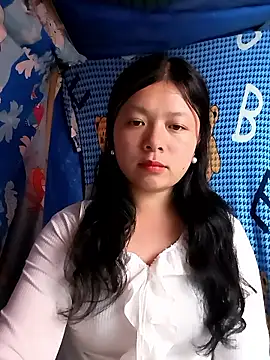 lisa-bae00 online show from March 17, 11:46 am