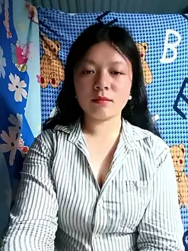 Snapshot of lisa-bae00 chatting on April 25, 1:41 pm lisa-bae00 online show from April 25, 1:41 pm