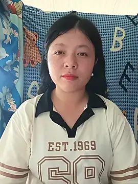 Snapshot of lisa-bae00 chatting on May 21, 5:14 am lisa-bae00 online show from May 21, 5:14 am