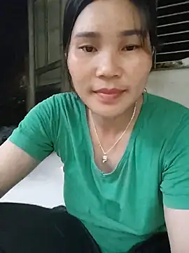 Snapshot of Bear_bear0 chatting on July 14, 11:05 am Bear bear0 online show from July 14, 11:05 am