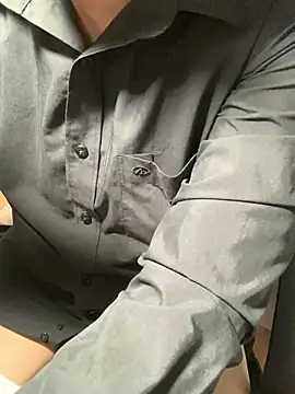 Snapshot of mrbigso22 chatting on February 10, 12:20 pm mrbigso22 online show from February 10, 12:20 pm