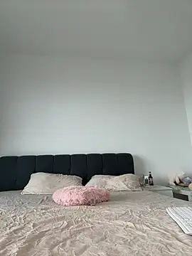 EllaSpark online show from March 19, 7:34 am