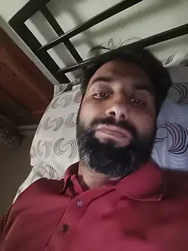 Snapshot of shail1987 chatting on July 18, 9:57 am shail1987 online show from July 18, 9:57 am