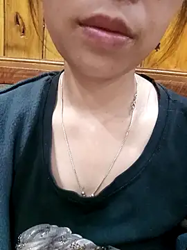 mekaka00 online show from April 21, 1:50 pm