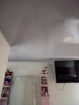 Violeet-Smith online show from March 19, 2:10 pm