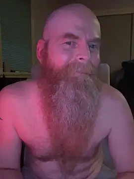 Snapshot of Macduckd chatting on February 9, 7:23 am Macduckd online show from February 9, 7:23 am