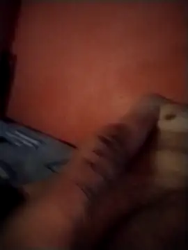 Danii2005 online show from December 2, 4:18 am