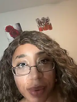 Snapshot of Milaniii chatting on October 29, 12:57 am Milaniii online show from October 29, 12:57 am